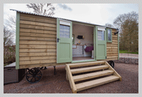 luxury shepherd hut near glastonbury